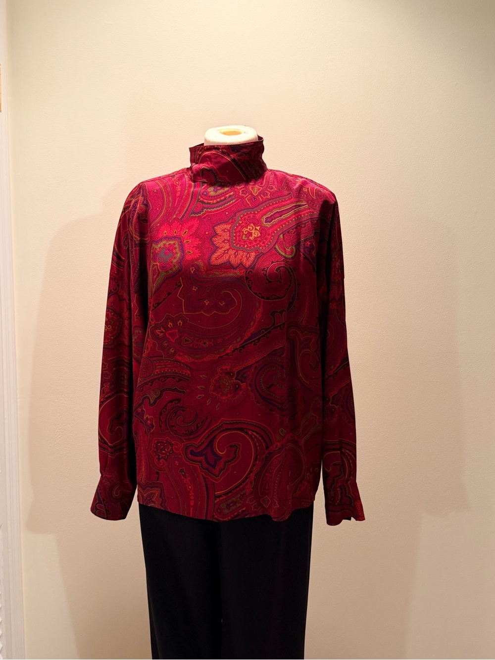 Ellen Tracy Red Paisley Mock Neck Long Sleeve Top